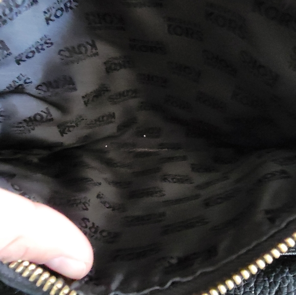 MK Fulton Crossbody Leather Bag - Picture 6 of 8